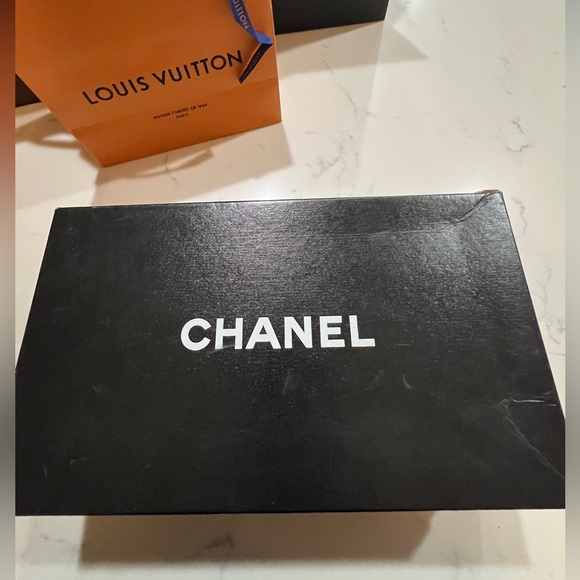 Chanel Lacets size 7 - shoes - Picture 1 of 8